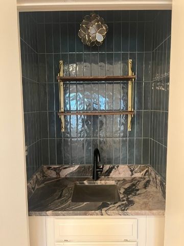 10168 Stoneleigh Drive, Benbrook, TX 76126