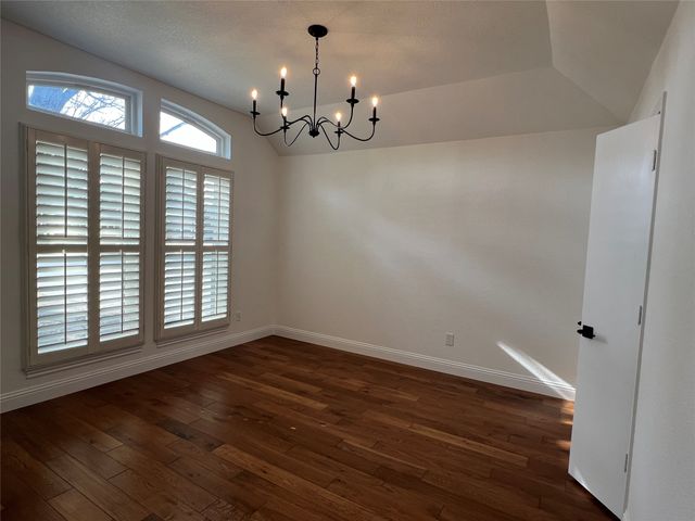 10168 Stoneleigh Drive, Benbrook, TX 76126