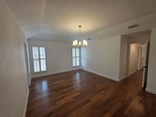 10168 Stoneleigh Drive, Benbrook, TX 76126