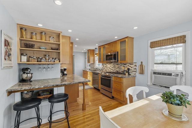 26 Long Lake Rd, Littleton, MA 01460