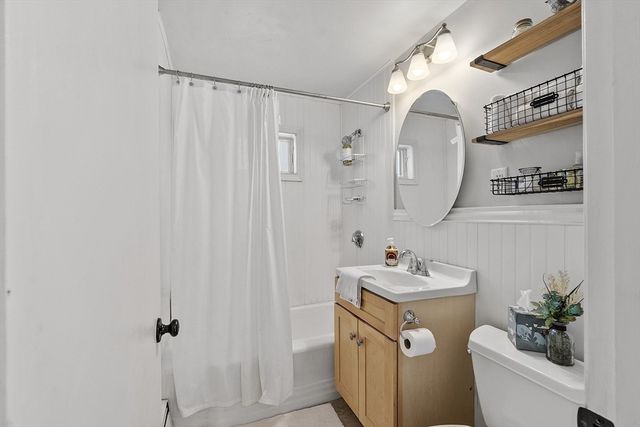 26 Long Lake Rd, Littleton, MA 01460