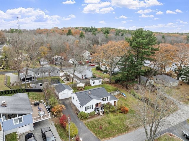 26 Long Lake Rd, Littleton, MA 01460