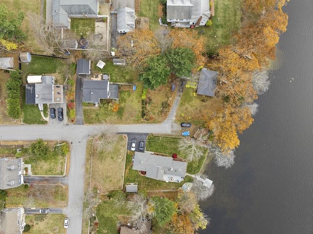 26 Long Lake Rd, Littleton, MA 01460