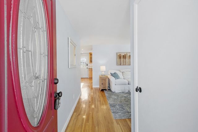 26 Long Lake Rd, Littleton, MA 01460