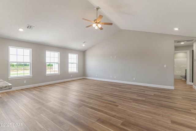 1220 Sheila Ann Drive, Carthage, MO 64836