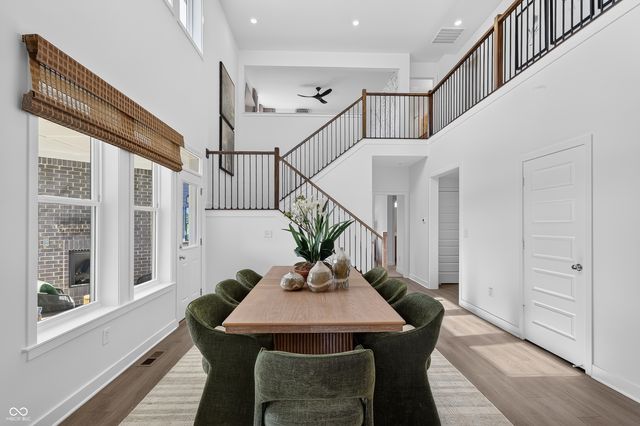 2395 Red Squirrel Way, Zionsville, IN 46077