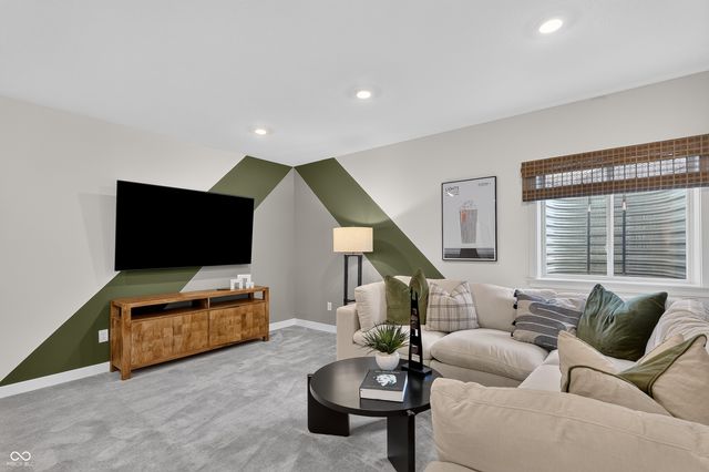 2395 Red Squirrel Way, Zionsville, IN 46077
