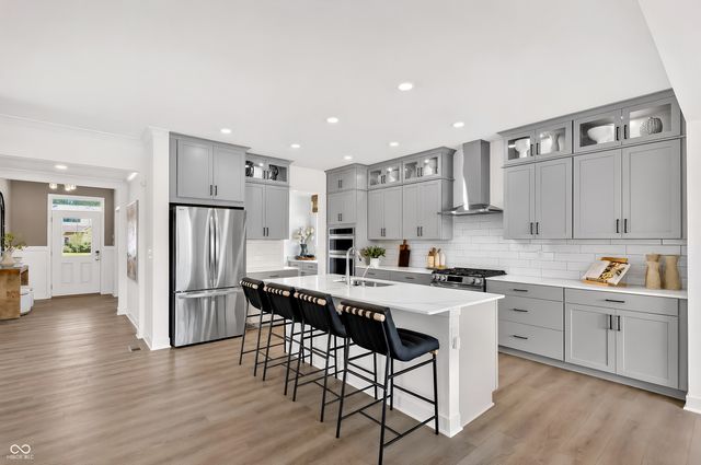 2395 Red Squirrel Way, Zionsville, IN 46077