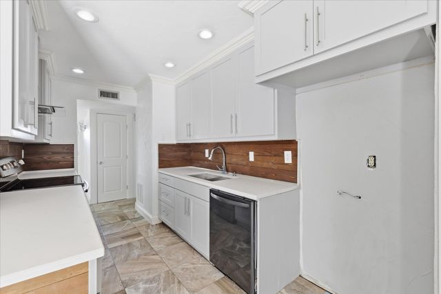 5552 N Colony Boulevard, The Colony, TX 75056