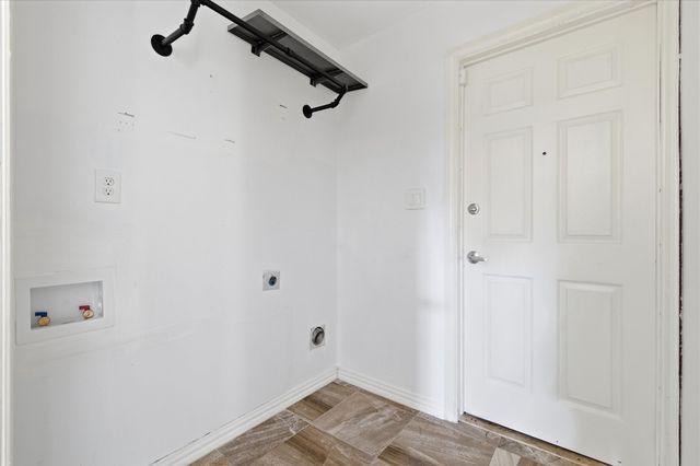 5552 N Colony Boulevard, The Colony, TX 75056