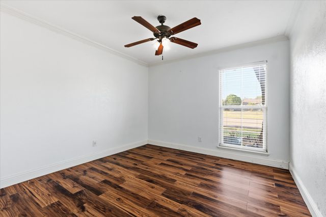 5552 N Colony Boulevard, The Colony, TX 75056