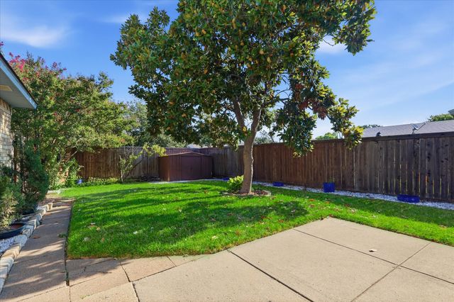 5552 N Colony Boulevard, The Colony, TX 75056