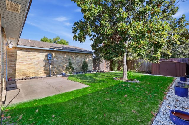 5552 N Colony Boulevard, The Colony, TX 75056