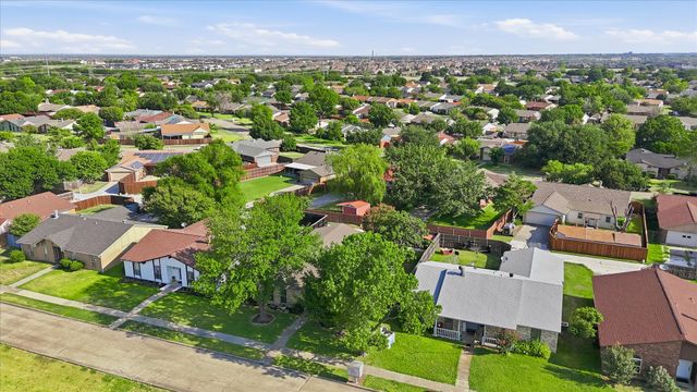 5552 N Colony Boulevard, The Colony, TX 75056