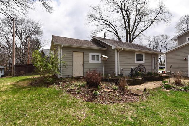 302 W Hunt AVENUE, Twin Lakes, WI 53181
