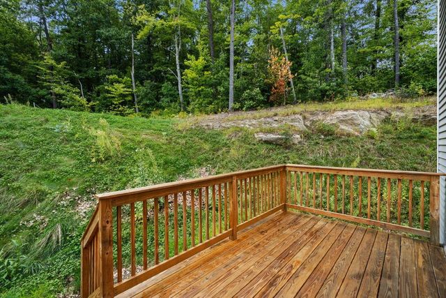 71B Terraceview Drive, Hudson, NH 03051