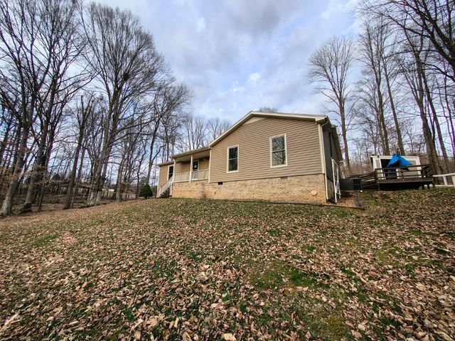 2401 Patterson Rd, Woodlawn, TN 37191