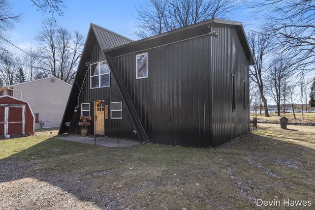 259 Ivason Drive, Stanton, MI 48888
