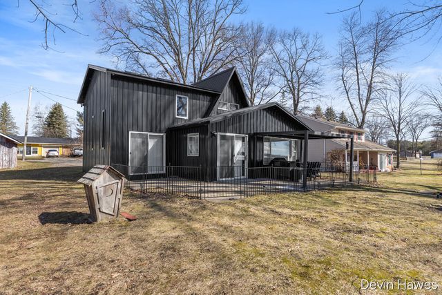 259 Ivason Drive, Stanton, MI 48888