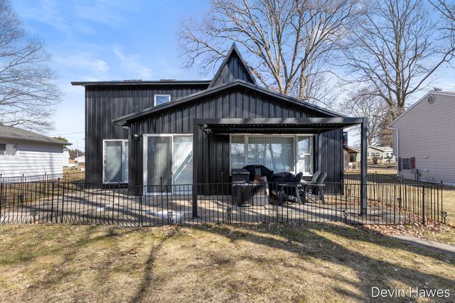 259 Ivason Drive, Stanton, MI 48888