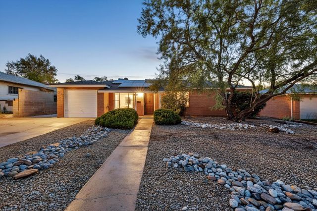 2026 Vermont Street NE, Albuquerque, NM 87110
