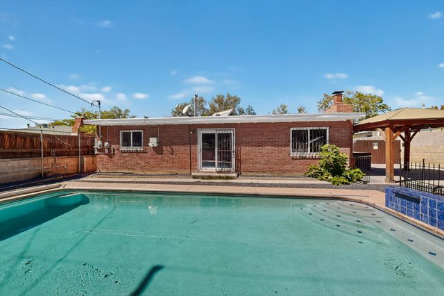 2026 Vermont Street NE, Albuquerque, NM 87110