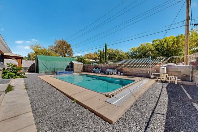 2026 Vermont Street NE, Albuquerque, NM 87110
