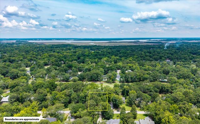 1080 Deleisseline Boulevard, Mount Pleasant, SC 29464