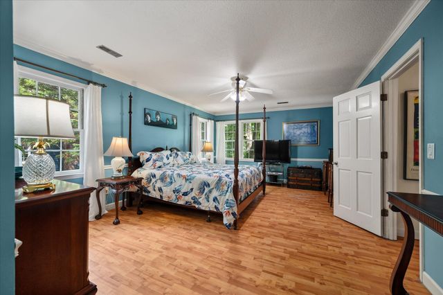 1080 Deleisseline Boulevard, Mount Pleasant, SC 29464