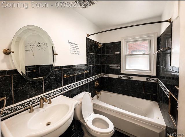 7271 Fielding Street, Detroit, MI 48228