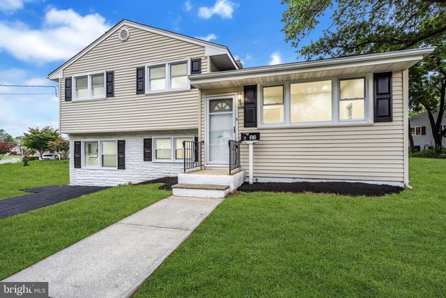 11 PLEASANT VALLEY DR, West Deptford, NJ 08096