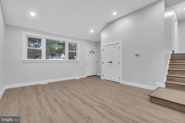 11 PLEASANT VALLEY DR, West Deptford, NJ 08096