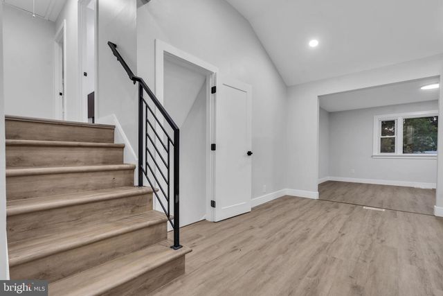 11 PLEASANT VALLEY DR, West Deptford, NJ 08096