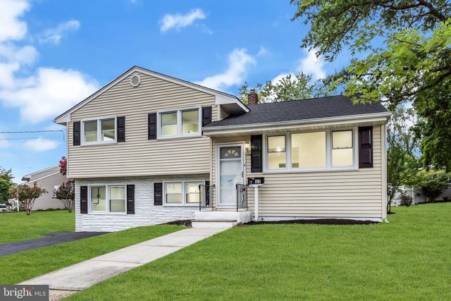 11 PLEASANT VALLEY DR, West Deptford, NJ 08096