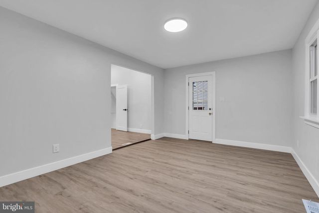 11 PLEASANT VALLEY DR, West Deptford, NJ 08096
