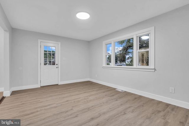 11 PLEASANT VALLEY DR, West Deptford, NJ 08096