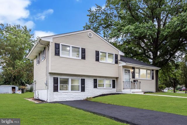 11 PLEASANT VALLEY DR, West Deptford, NJ 08096