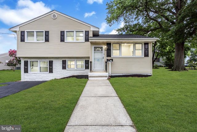 11 PLEASANT VALLEY DR, West Deptford, NJ 08096