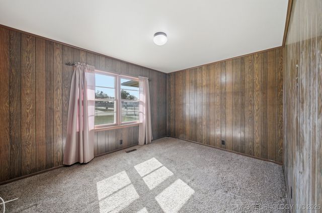 1607 A And M Drive, Okmulgee, OK 74447