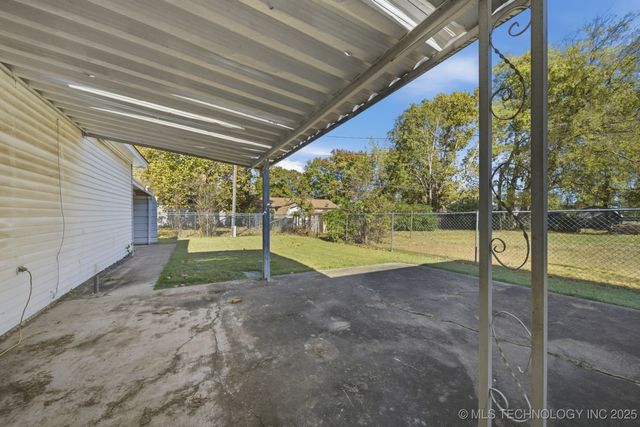 1607 A And M Drive, Okmulgee, OK 74447