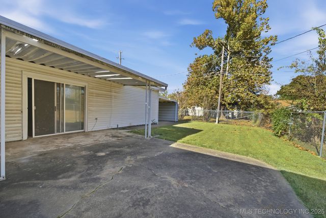 1607 A And M Drive, Okmulgee, OK 74447