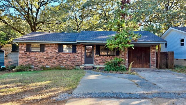 900 W 51st St, North Little Rock, AR 72118