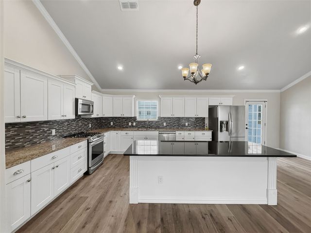 130 Lamar Street, Sulphur Springs, TX 75482