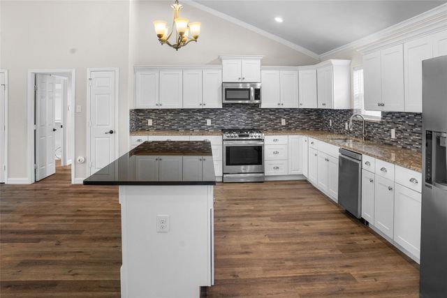 130 Lamar Street, Sulphur Springs, TX 75482