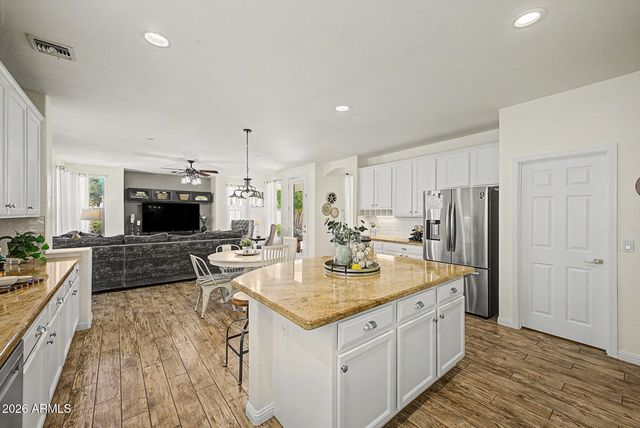 14234 W JENAN Drive, Surprise, AZ 85379