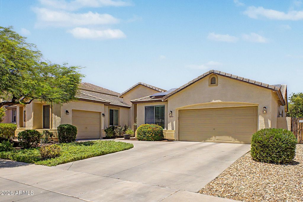 14234 W JENAN Drive, Surprise, AZ 85379 — photo 2