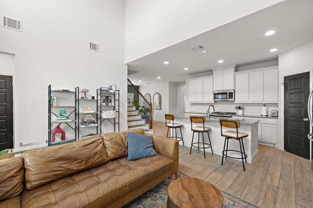 212 Estima CT, Liberty Hill, TX 78642