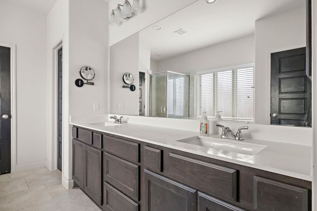 212 Estima CT, Liberty Hill, TX 78642