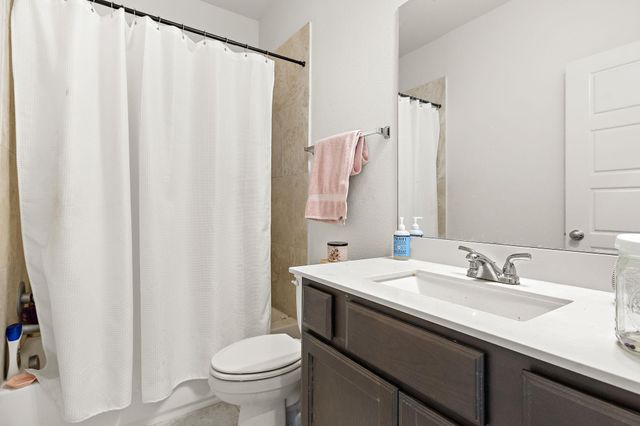 212 Estima CT, Liberty Hill, TX 78642