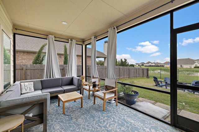 212 Estima CT, Liberty Hill, TX 78642